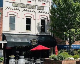 Deluxe store front