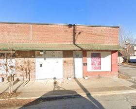 Stacey's Grooming Shop front facade
