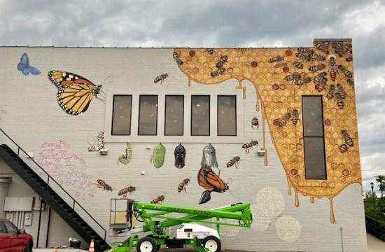 bee mural
