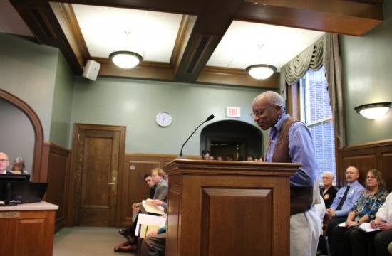 Ronnie Pepper at podium