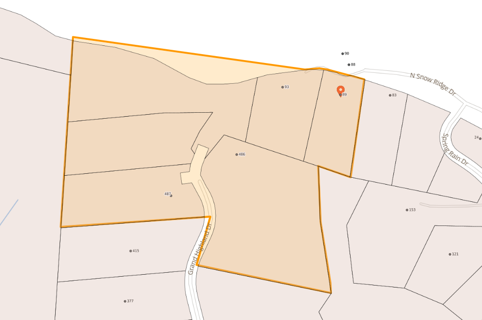 Map of part of Grand Highlands Dr and North Snow Ridge Dr in Hendersonville