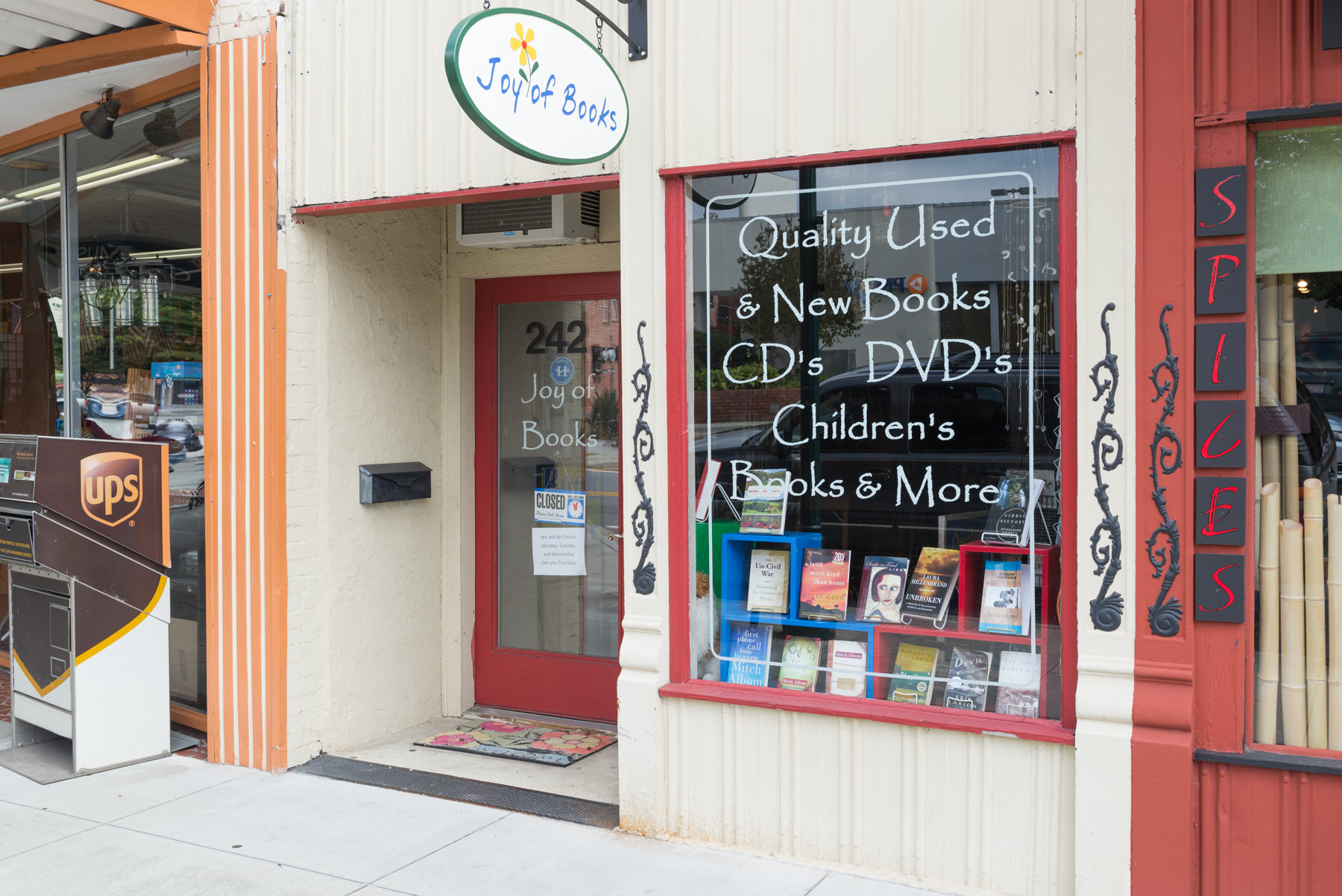 Joy of Books City of Hendersonville, NC Official site