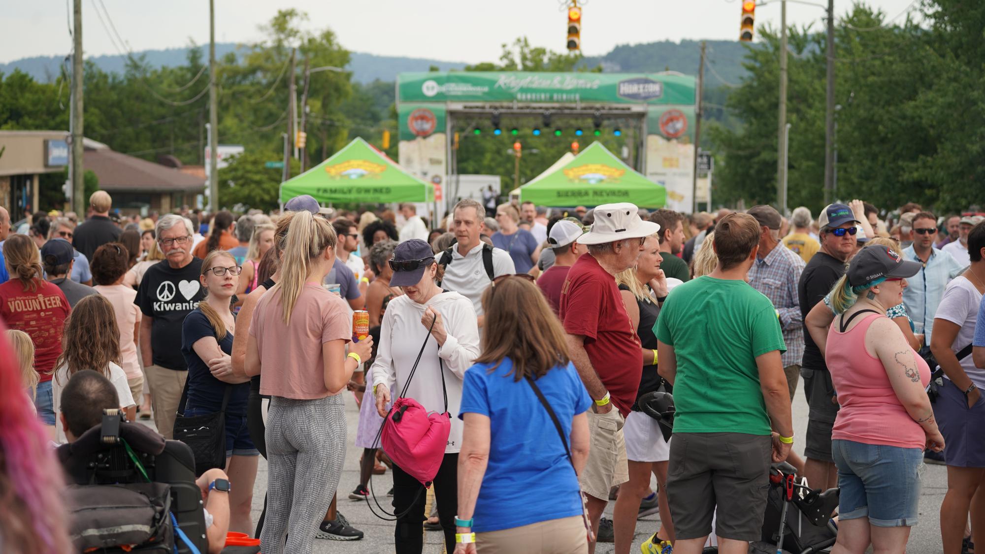 Crowd at Rhythm and Brews